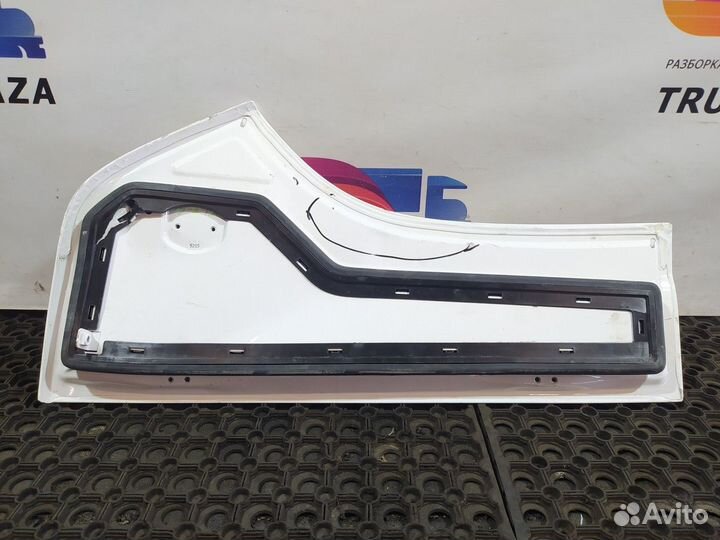 2330543 Люк наружного багажного отсека правый