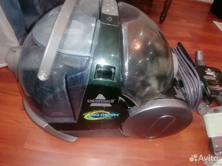 Моющий пылесос Bissell