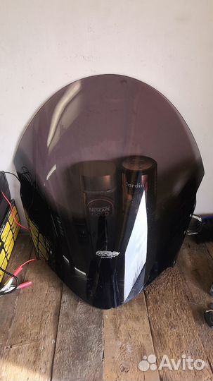 Стекло от ямахи маджести 400