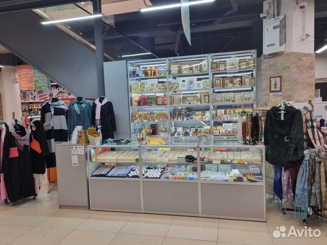 Реализатор товара в иконную лавку