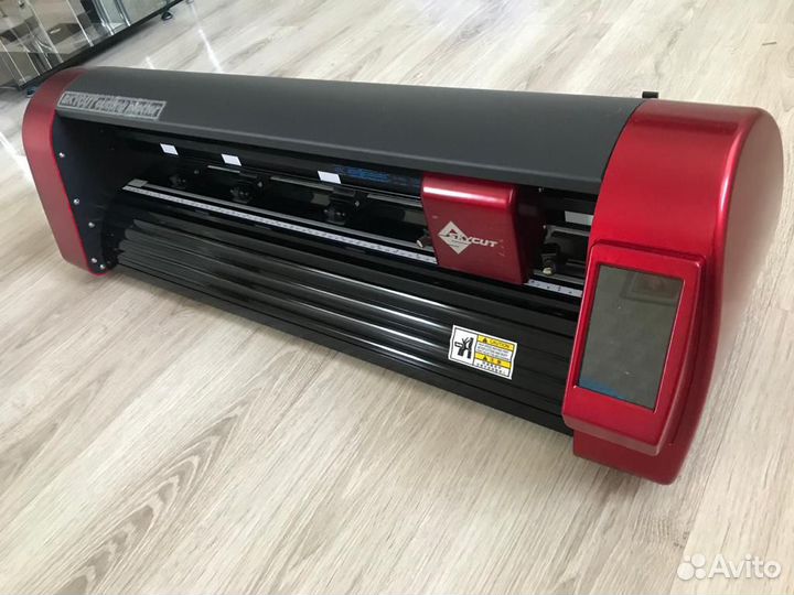 Режущий плоттер skycut D 24