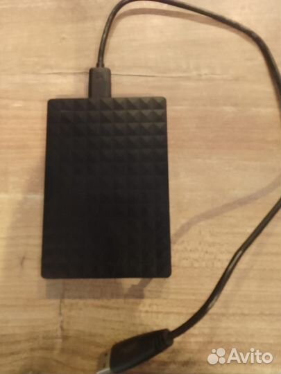 Внешний жесткий диск 2 тб (seagate Expansion)