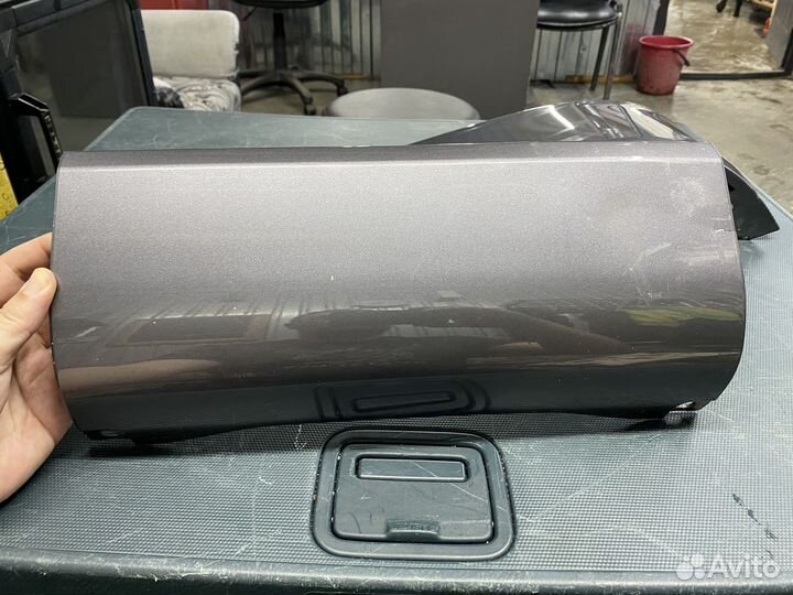 Заглушка в задний бампер под фаркоп LX-570