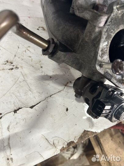 Впускной коллектор mazda FS ZE