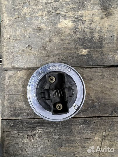 Эмблема mercedes на капот w204