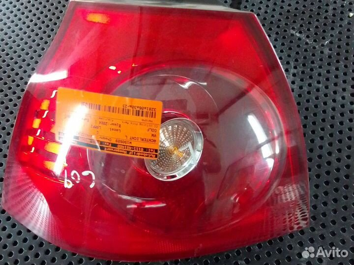 Фонарь задний левый правый Фольксваген Гольф 5