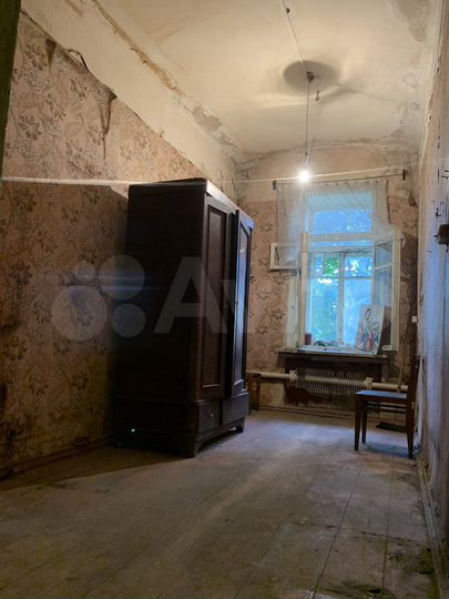 Комната 10,6 м² в 2-к., 2/5 эт.