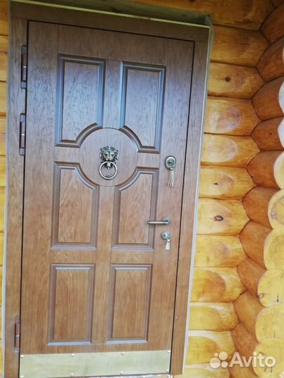 Дверь подъездная