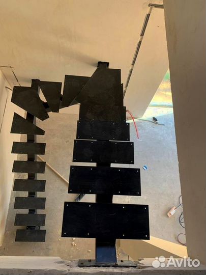 Лестница для загородного дома