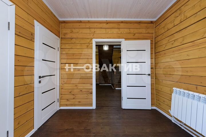 Дом 180 м² на участке 11 сот.