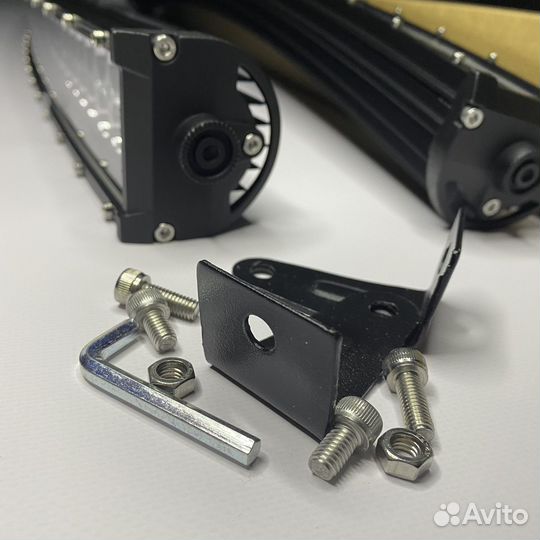 Изогнутая светодиодная балка 105см