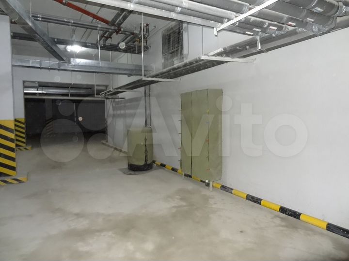 Машиноместо, 19 м²