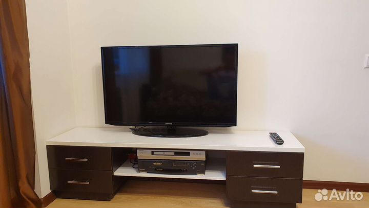 Тумба под телевизор