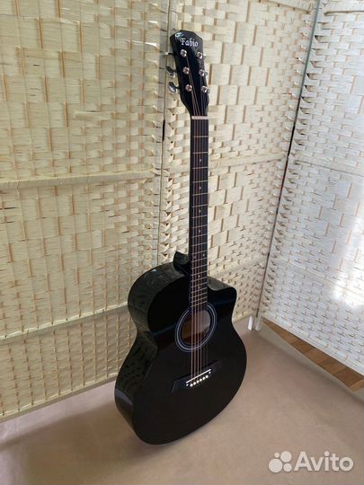 Гитара новая Fabio
