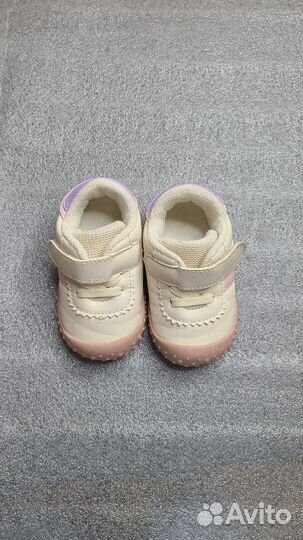 Кроссовки для девочки 18 размер