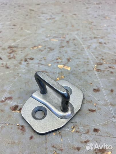 Петля замка двери задняя правая Bmw 5 G30 2.0 2021