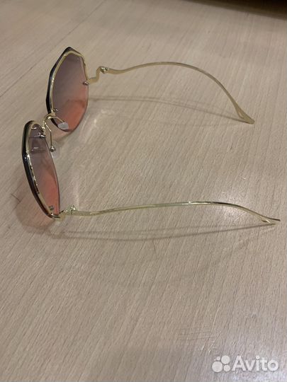 Солнцезащитные очки