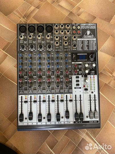 Звуковое и световое оборудование