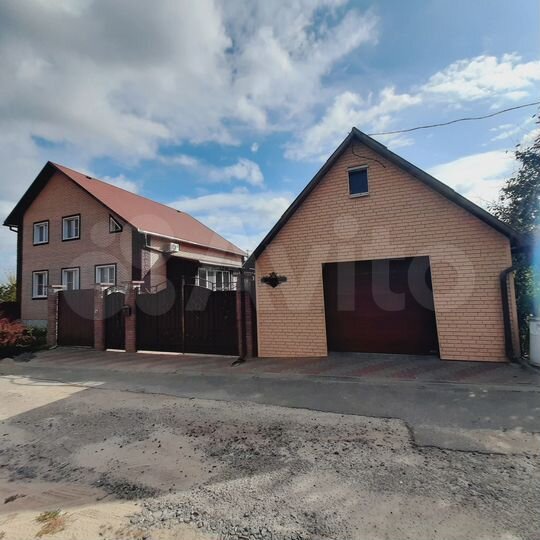 Дом 185 м² на участке 15 сот.