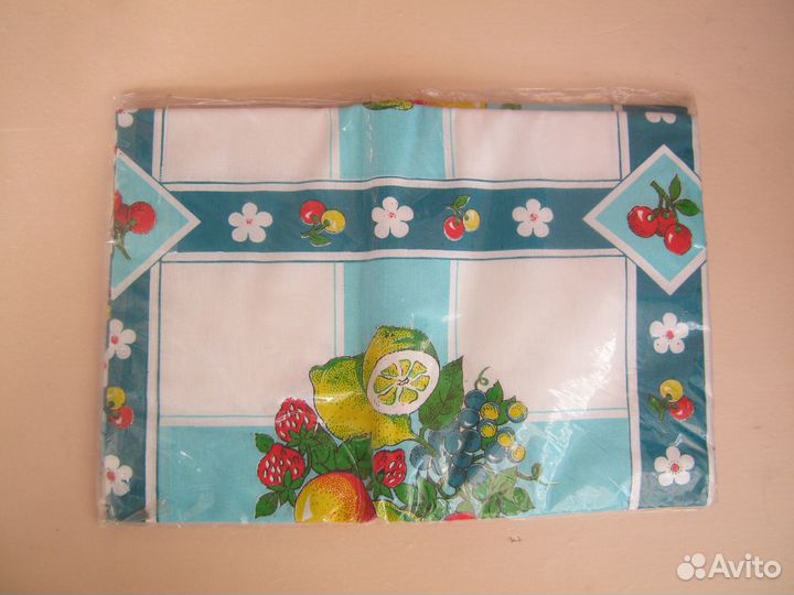 Скатерть и 6 салфеток