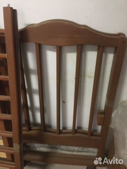 Детская кроватка