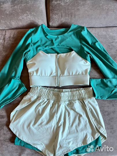 Сортивный костюм