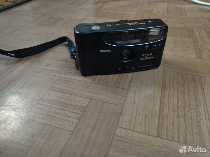 Фотоаппарат пленочный kodak star motor 35mm camera