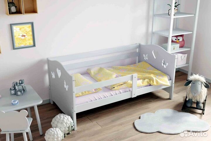 Кроватка от 2х лет из массива сингл с бортиком