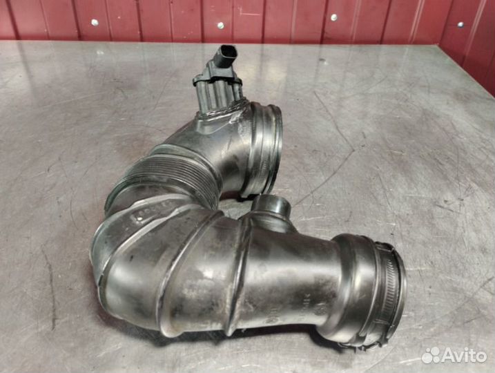 Патрубок воздушного фильтра Mercedes C-Class W204