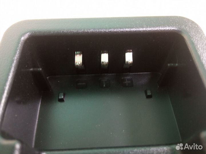 Зарядное устройство Kenwood TK-F8 и TK-UVF8