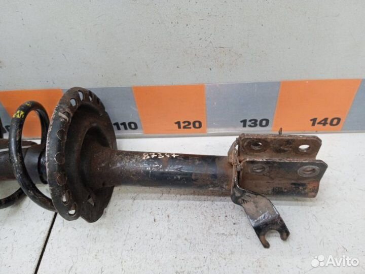 Амортизатор передний Renault Logan 2 1.6 2016