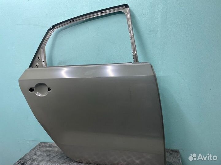 Дверь задняя правая Volkswagen Polo Седан 09-Г