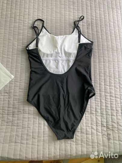 Купальник сплошной новый