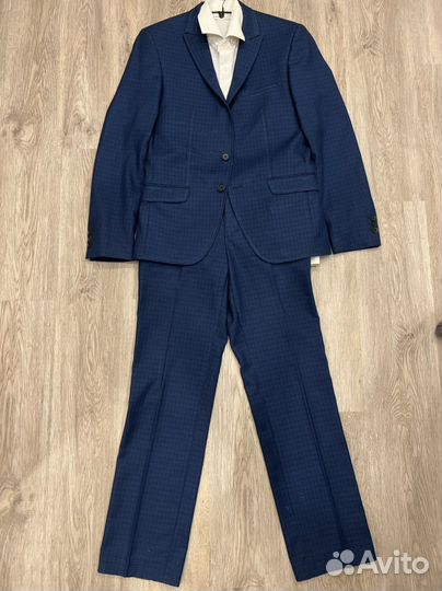 Мужской классический костюм