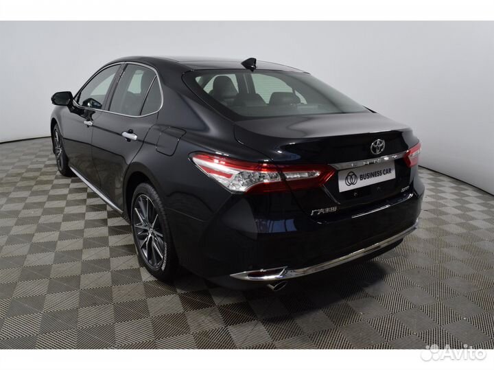 Toyota Camry 2.5 AT, 2023