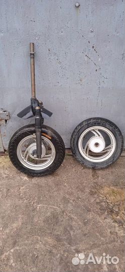 Передняя вилка с колесами от китайского скутера