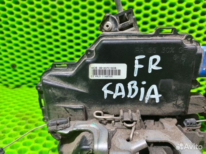 Замок двери пассажирский fabia