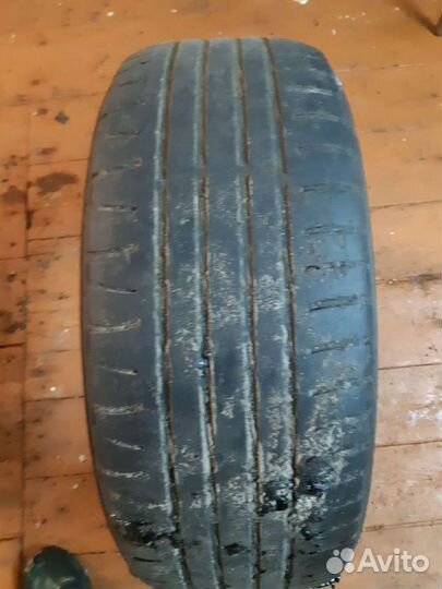 Nokian Hakka H 215/60 R16