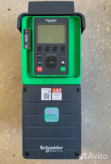 Преобразователь Schneider Electric ATV930U15N4