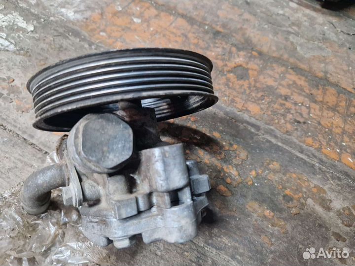 Насос гур Мазда 3