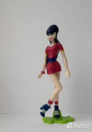 Игрушки из киндера винкс