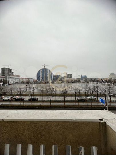 3-к. квартира, 96 м², 3/5 эт.