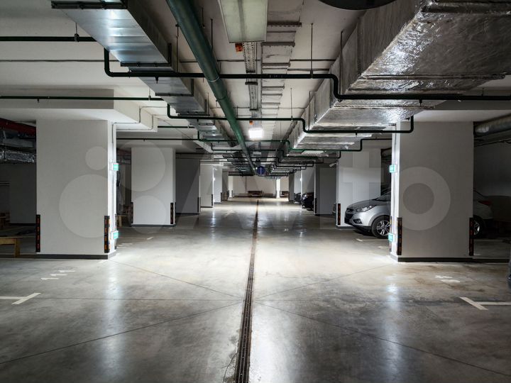 Машиноместо, 13 м²