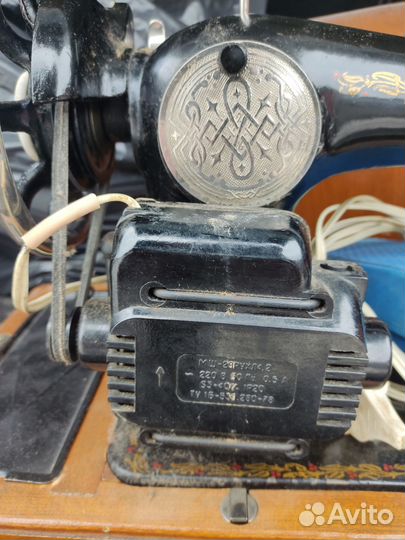 Швейная машина Подольск с электроприводом