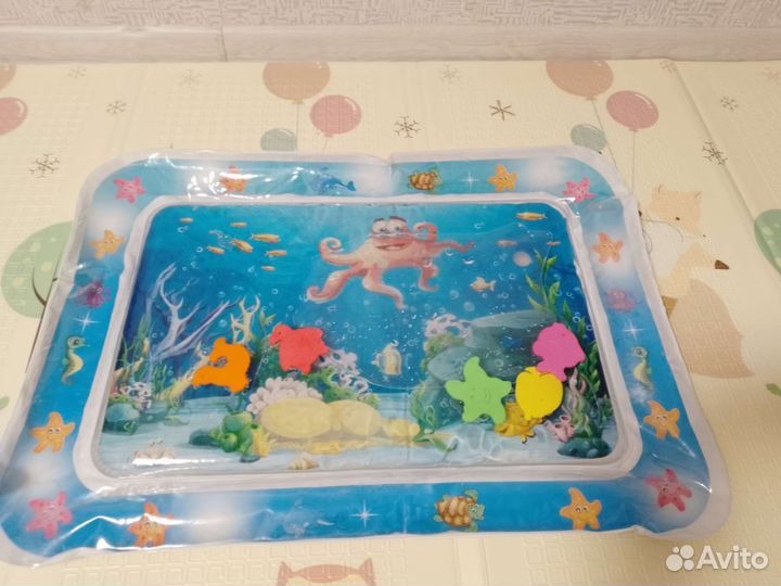 Игрушки водный коврик и башня-лабиринт