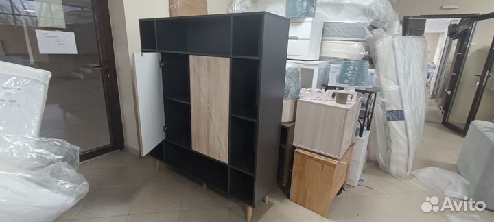 Стеллаж двухдверный Вальм