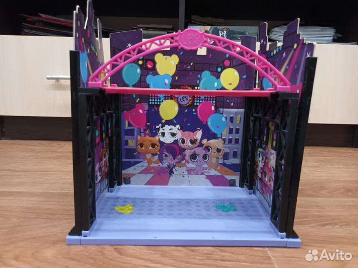 Littlest pet shop lps