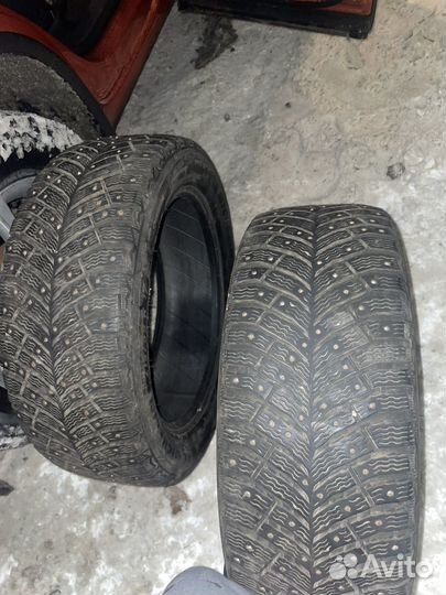 Michelin X-Ice North 4 215/55 R17