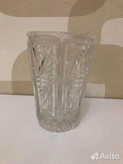 Ваза хрустальная