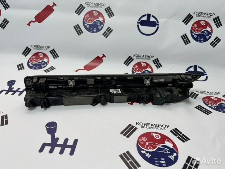 Повторитель в крыло передний левый Genesis G80 DH